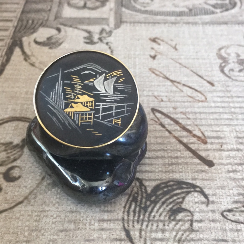 Amita Brooch Damascene